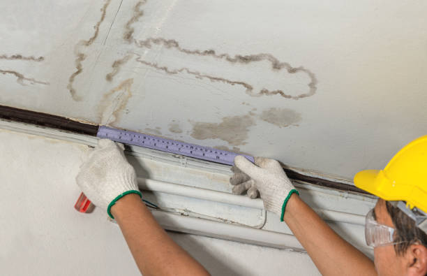 24/7 Emergency Water Damage Repair experts in Newtown, CT